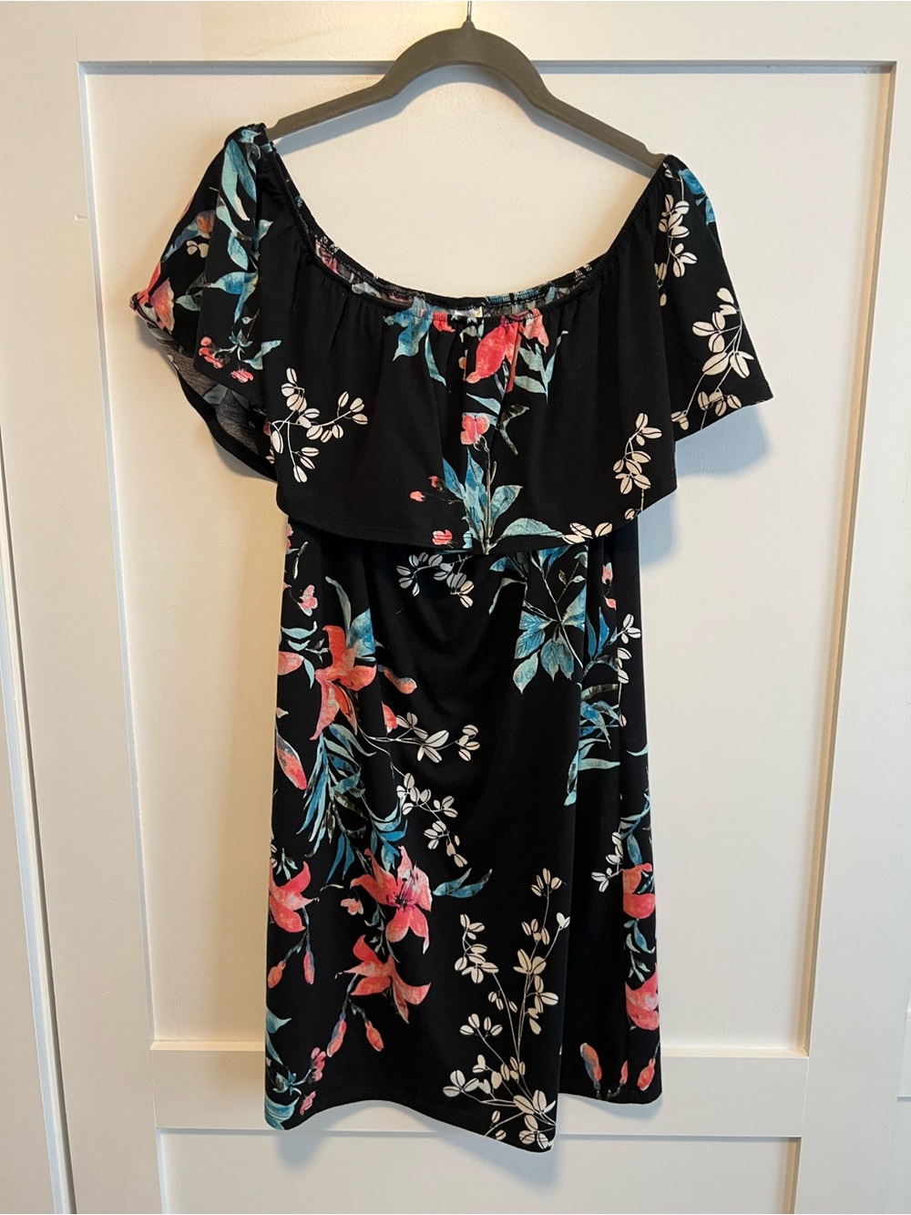 west loop Black Off-Shoulder Mini Dress with Coral & Teal Floral Print